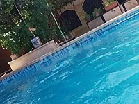 للأجار اليومي مزرعة زهرة المزارع تخديم كامل / حماه اول المصافي 
