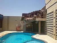 للأجار اليومي مزرعة مخدمة و مجهزة بالكامل /حماه قرب التتان 