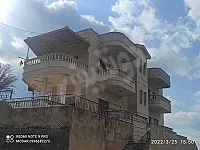 فيلا للبيع اللاذقية صلنفة عالشارع الرئيسي موقع مميز 