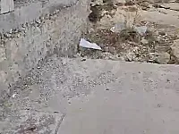 للبيع ارض مساحة 230م معمر فيها بيت غرفتين و منافع /إدلب سرمدا 