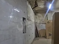 للبيع محل بحلب الميدان 100 متر 5 درابيات اكساء قديم 3 شوارع