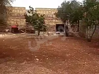 للبيع ارض 1000م مسورة و عمار بيت طابقين 4 غرف و منافع/إدلب طريق القلعة