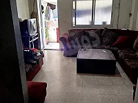 للبيع شقة حمص قرب دوار النزهة اكساء عادي