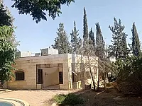 للبيع مزرعة بحلب خان العسل 700 مت 3 غرف و منافع وجب مي