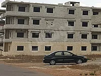 للبيع شقتين حمص كفر عايا طريق جوبر غرب جامع عمر بن الخطاب تجهيز 50%