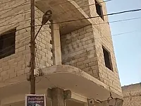 للبيع بناء ثلاث طوابق مساحة 85متر اعزاز مقابل كافتريا البيك