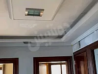 للبيع منزل طابق رابع 4غرف وصالون اكساء جيد مع مصعد العزيزية