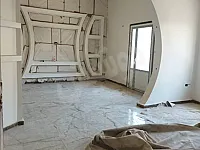 للبيع منزل طابق ثاني 4غرف وصالون العزيزية محيط نادي للجلاء