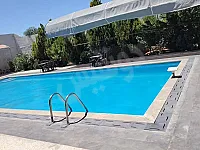 للايجار مزرعه حمص اول الأوراس عند الجسر تجهيز سوبر 