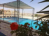 للأجار اليومي مزرعة مخدمة و مجهزة بالكامل/حماه زهرة المدائن 