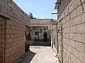 للبيع بيت عربي 240م مخدم ماء و كهرباء قرار محكمة/القامشلي _جنوب الحزام