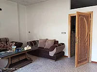 للبيع شقة حمص حي الورود شارع الرداء الملكي تجهيز جيد جدا 