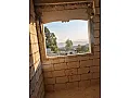 للبيع شقة ارضية عالعضم 90م ثلاث غرف ومنافع/ سلقين على طريق العلاني 