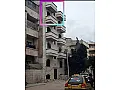 للبيع شقة عالعضم 132م/ ط 3 فني 5 غرف و صالون/حماه بياض خلف سنتر نجار 
