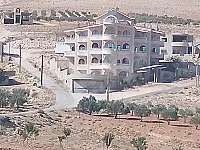 قصر للبيع في ريف دمشق منطقة التل قريب من صيدنايا ب تلفيتا 