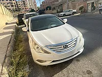 السياره نضيفة 