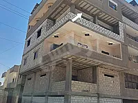 للبيع شقة طابق ثالث عالعضم مدخل مفرد 180م/الحسكة _تل حجر 