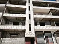 للبيع شقة بلكون اول عالعضم يسار الدرج 110م/القامشلي _غرب سوق حطين