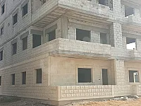 للبيع شقة  عضم حمص كفر عايا طريق جوبر خلف جامع عمر بن الخطاب 
