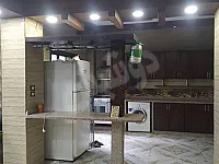 للبيع شقة حمص حي النزهه جانب سوبر ماركت المنصور تجهيز سوبر 
