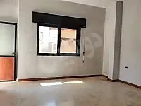 للبيع شقة حمص حي النزهه تجهيز جيد جدا 
